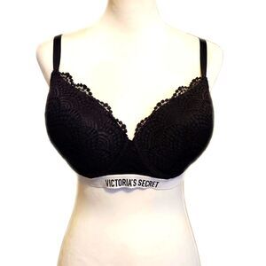 Victoria's Secret black & white, black lace overlay, molded cups, sz 38D